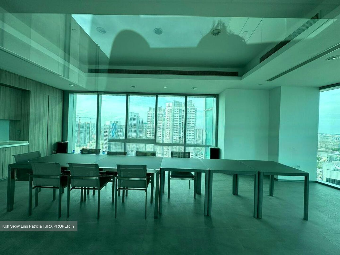 Arc 380 (D8), Office #454303681